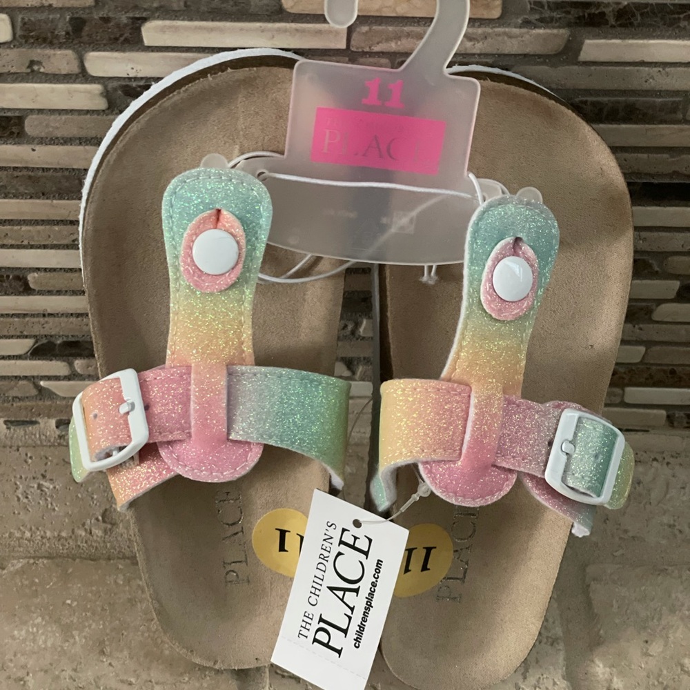 Girls NWT size 11 rainbow sandals